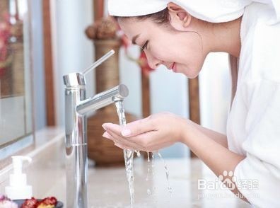 炎炎夏日,教大家几招几招可以快速降温的方法