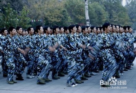 大学生活全攻略：[3]新生军训篇
