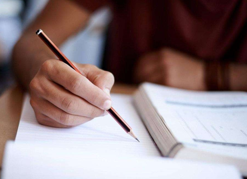 如何代替作文中的