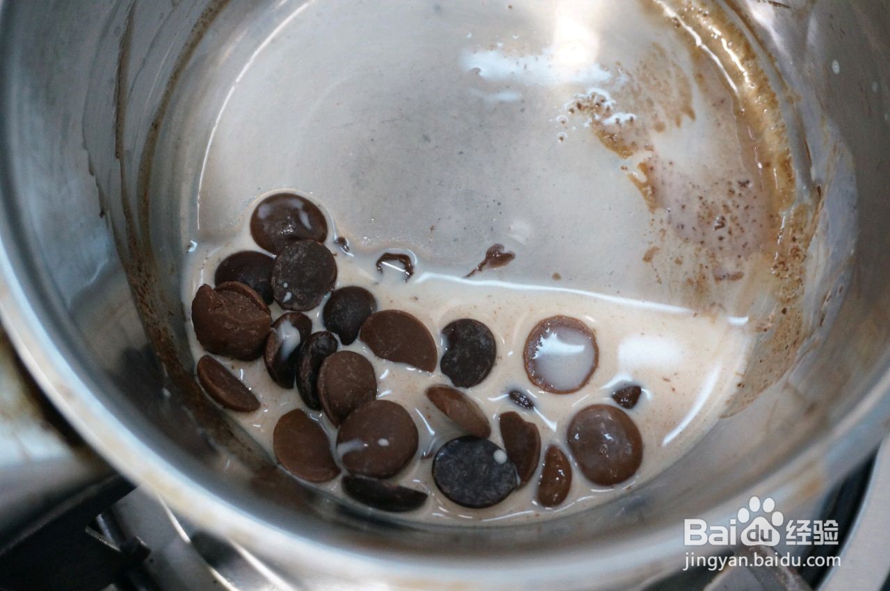 巧克力花生酥皮泡芙