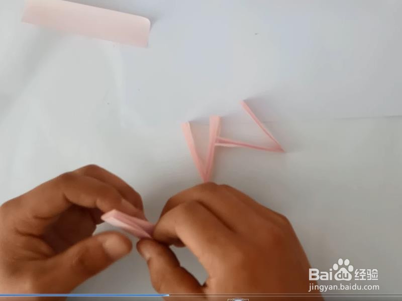 小风车的折法很简单的哦！