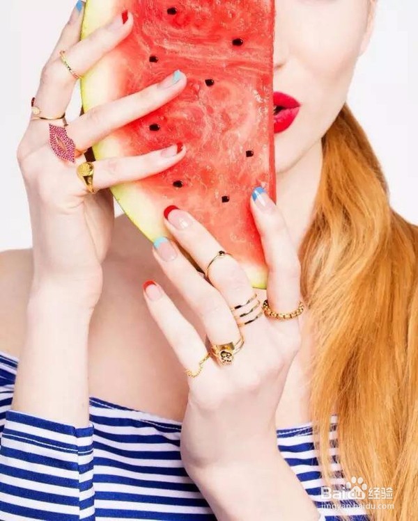 一些简约风格的美甲图案,自己在家也能画