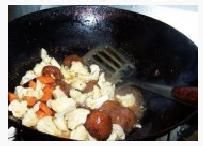 菜花烩肉丸的制作步骤