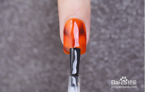 琥珀美甲的做法