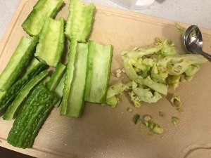 食补佳品凉拌苦瓜的做法