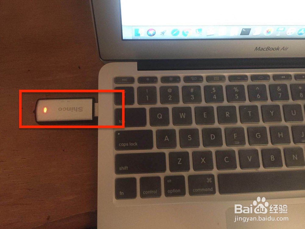 怎么把苹果笔记本电脑上的视频导入u盘里?