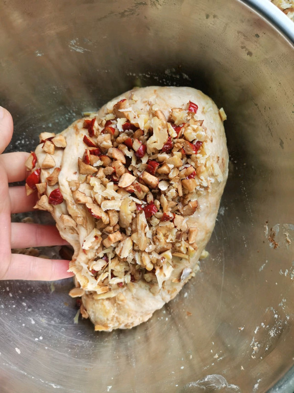 红枣核桃红糖馒头