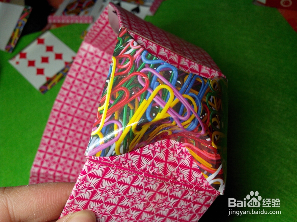 怎样用扑克牌做收纳盒