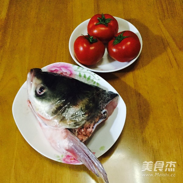 番茄鱼头汤的做法