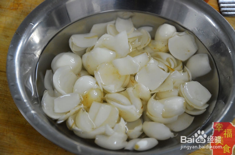 幸福美食：清新爽口的西芹百合