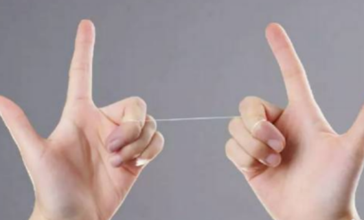 牙线应该怎么使用