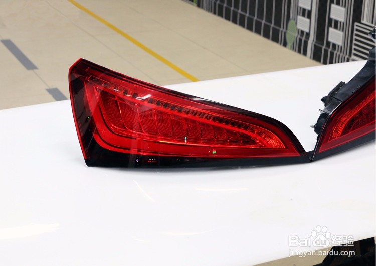 尾灯升级新技能，动感流水时尚夺目Q5的改装秀