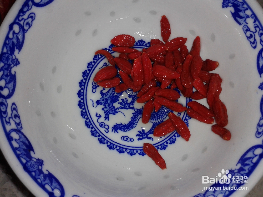 冬日暖身饮——红枣桂圆姜茶