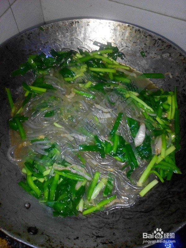 鸡汤韭菜土豆粉