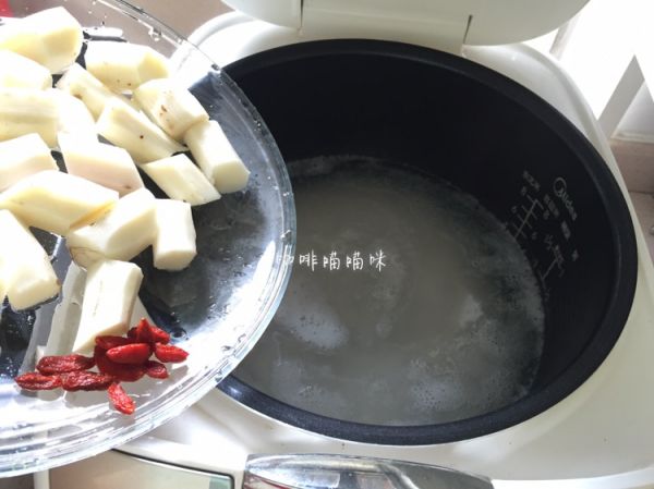 淮山枸杞子核桃分心木粥