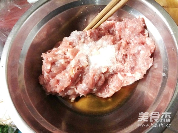 荠菜蘑菇鲜肉水饺