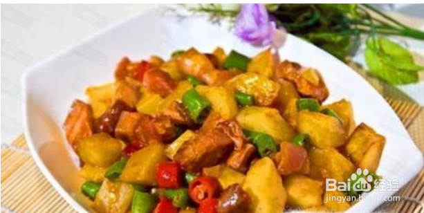 土豆烧肉怎么做