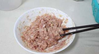 百合蒸肉的做法