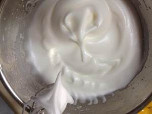 美味草莓蛋糕卷