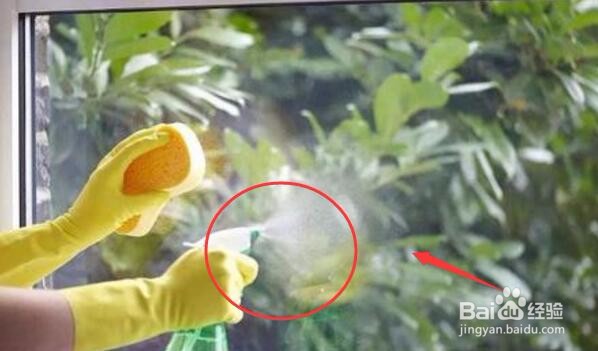 冬天窗台流水怎么办