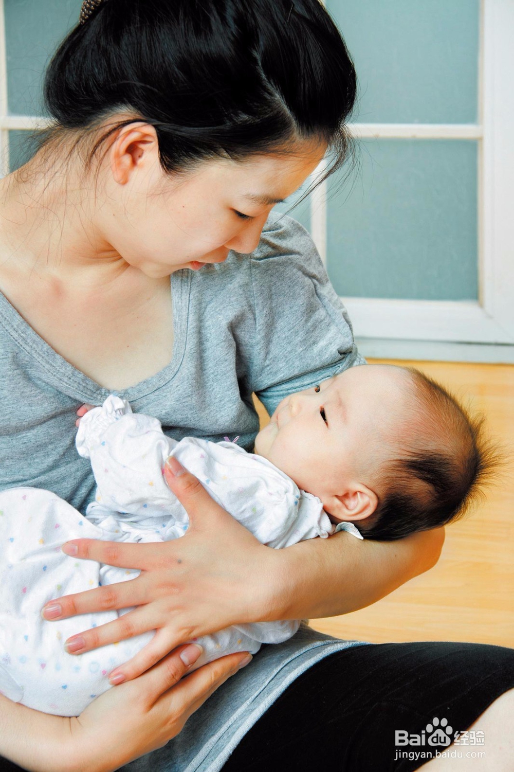 【宝宝圣经】奶粉喂养的方法