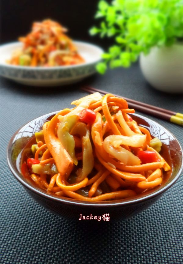 榨菜温拌虫草花
