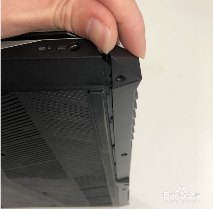 机械师笔记本如何更换风扇?更换复杂吗?