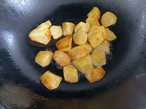 红烧鸡腿肉土豆