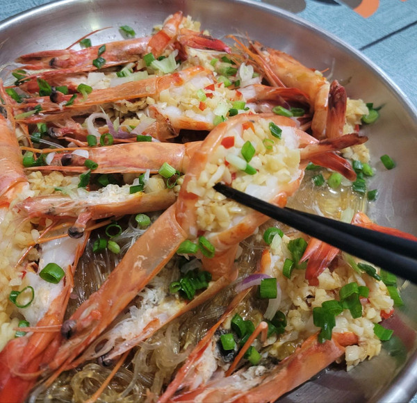 蒜蓉粉丝蒸大海虾