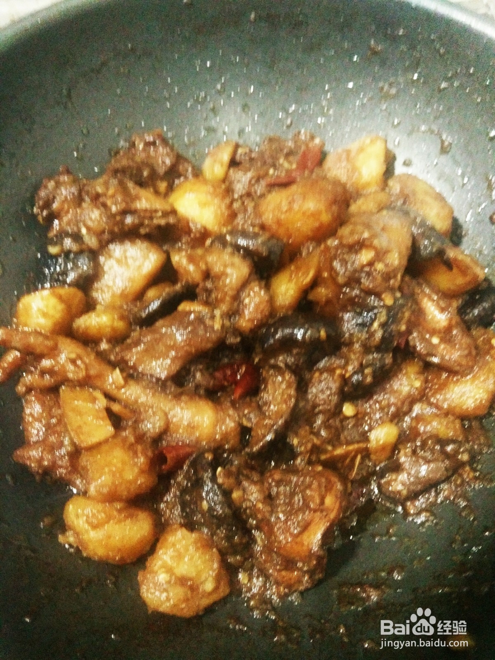 土豆焖鸡的做法