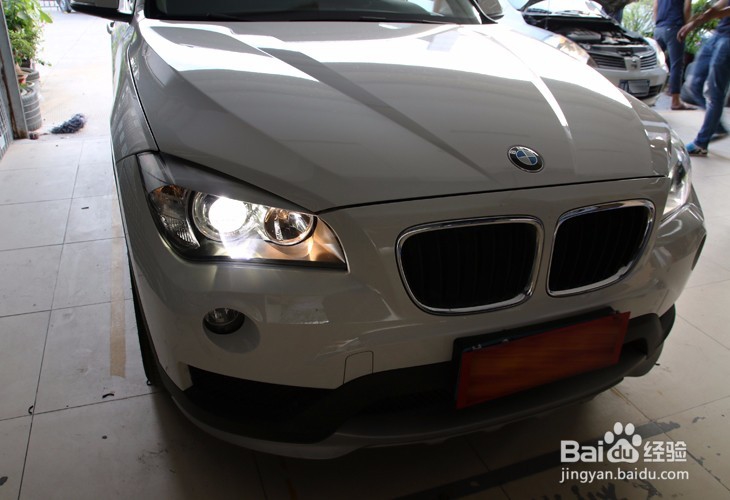 提高夜晚颜值,展现宝马X1眼睛的魅力