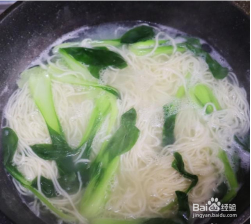 西红柿鸡蛋面的做法
