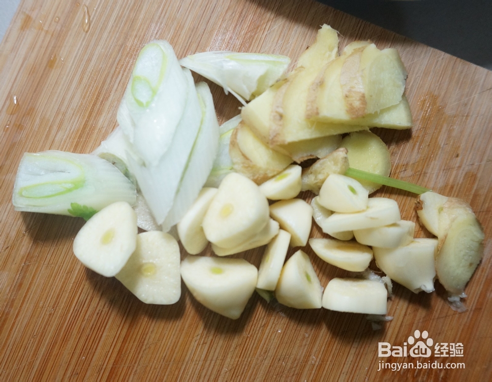 精品美食---鱼头炖豆腐：[4]经典美食