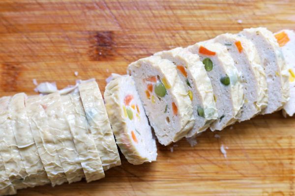 豆皮什锦鸡肉卷