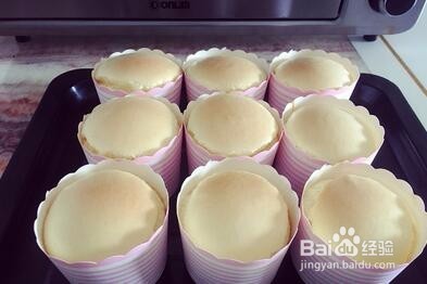 奶油纸杯蛋糕的做法 杯子蛋糕的制作教程