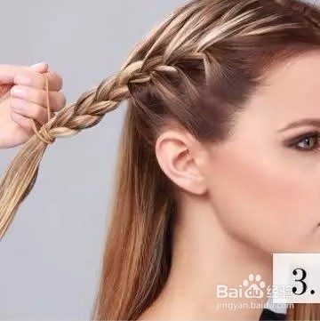 长发怎样弄一个庄重浪漫的盘发？