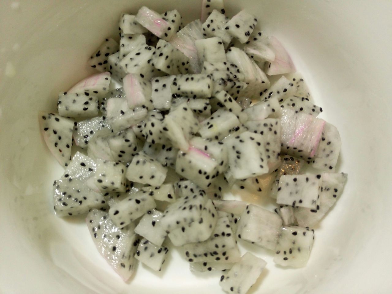 缤纷爱心水果酸奶沙拉，炎炎的夏日来一个！