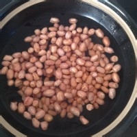 养生菜：花生莲藕煲