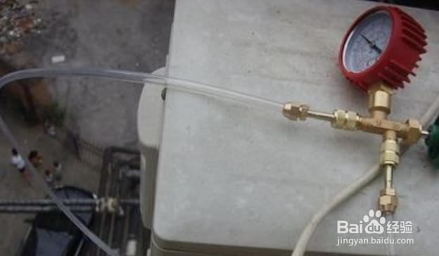富士通空调加冷媒(空调加氟)及加液加雪种的技巧