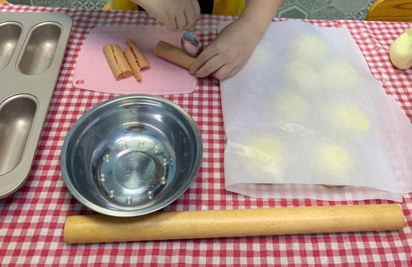 毛毛虫面包肉松火腿面包
