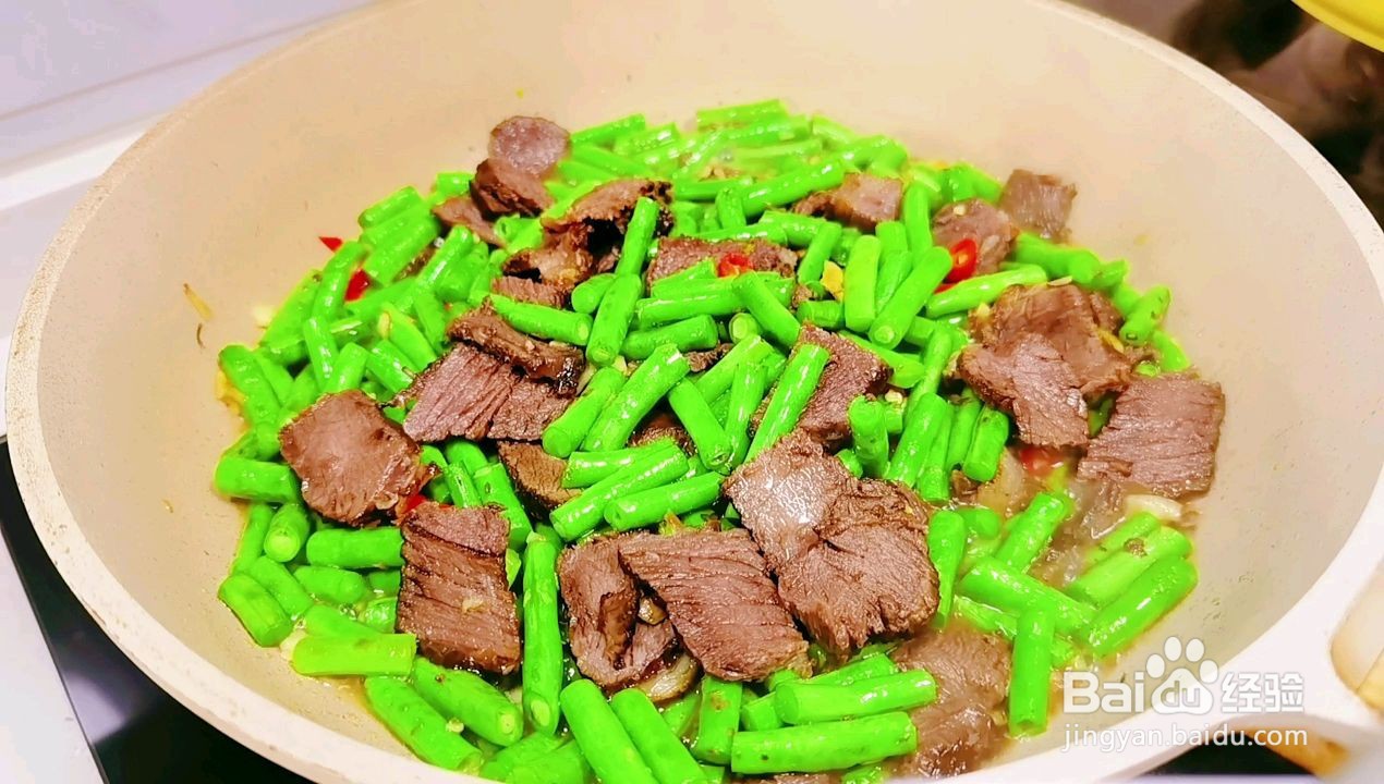 卤牛肉炒豆角怎么做