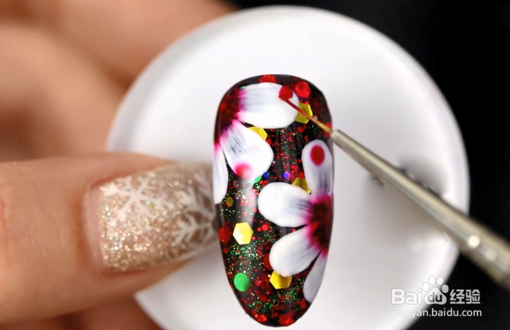怎样做华丽的泡泡花指甲