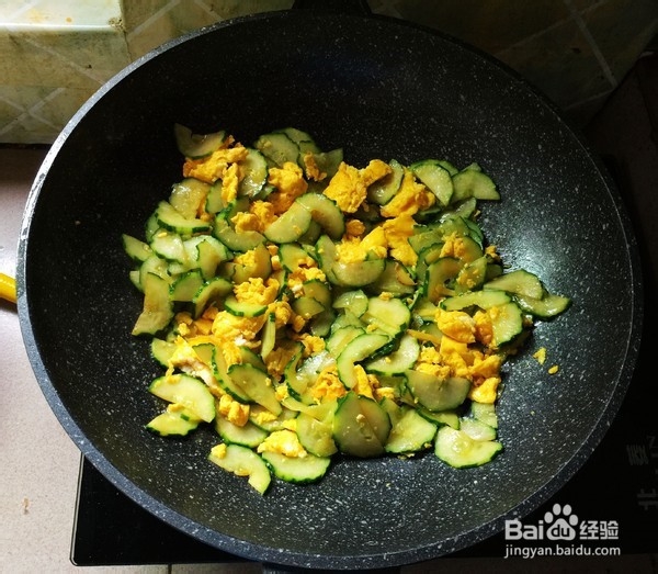 黄瓜炒鸡蛋的做法