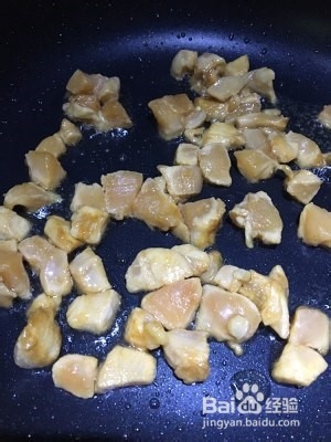 鸡胸肉炒三丁