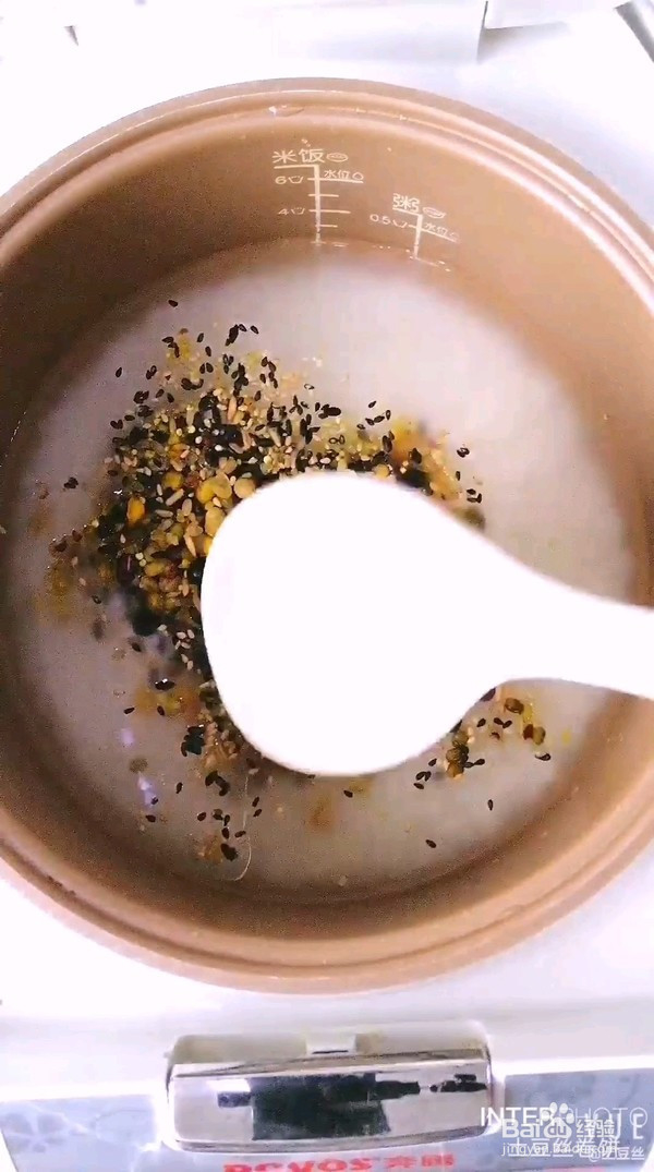 蜂蜜杂粮糯米球的制作方法