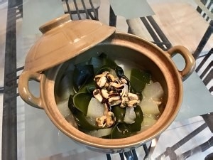 养生食补海带冬瓜煲淡菜的做法
