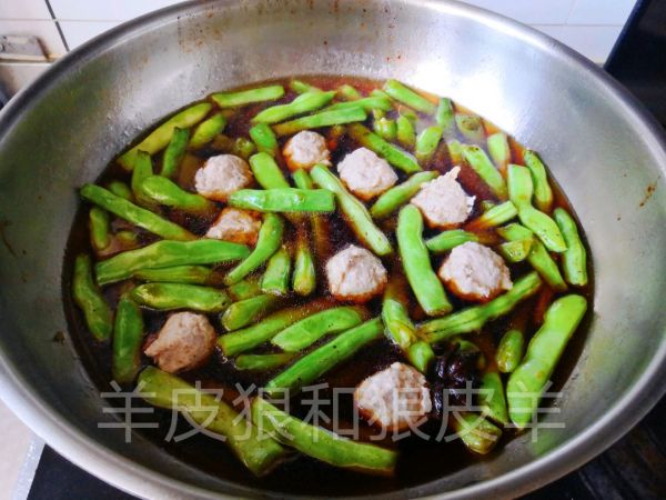 黑椒肉丸扁豆焖面