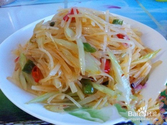 清爽不油腻的西芹土豆丝