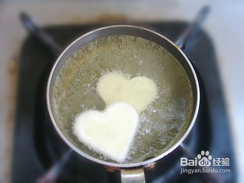 白色情人节的那颗心——心形土豆饼