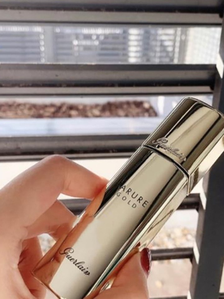 水感无痕的粉底液你敢信？？娇兰金钻冲鸭